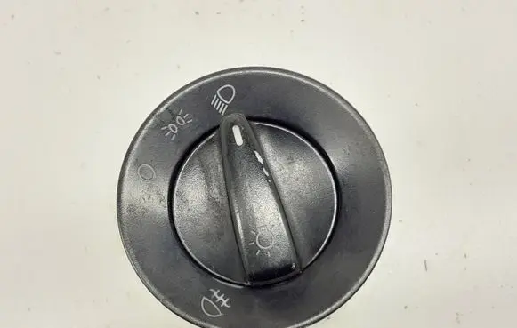 Volkswagen New Beetle Light switch 1C0941531