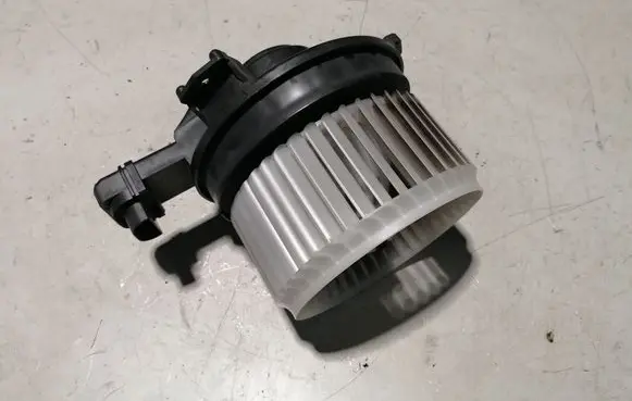 Hyundai Sonata LF Heater fan/blower 97113C2000