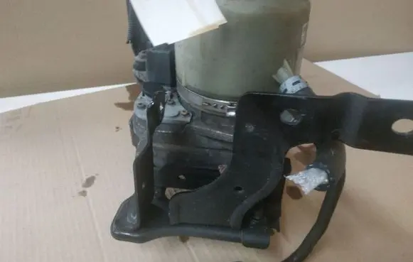 Volvo C30 Power steering pump 9V613K514AC 31202089AF S11111120KH
