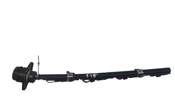 Volkswagen Golf V Fuel injector wires 038971803