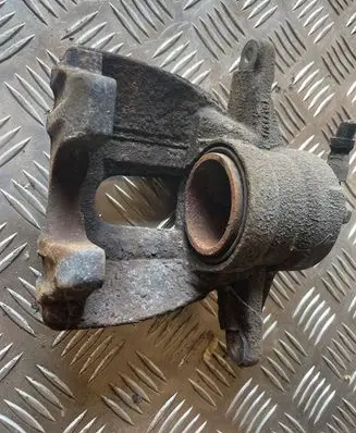 Toyota Corolla Verso AR10 Front brake caliper