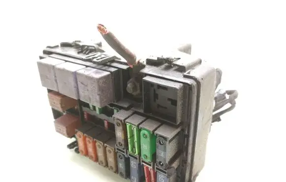 Renault Espace - Grand espace IV Fuse module 8200272453 55RGD4024