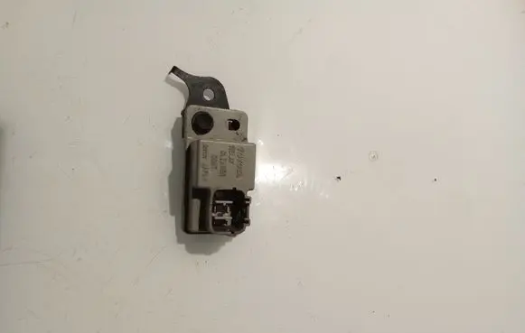Toyota Avensis T250 Window washer relay 8594205030