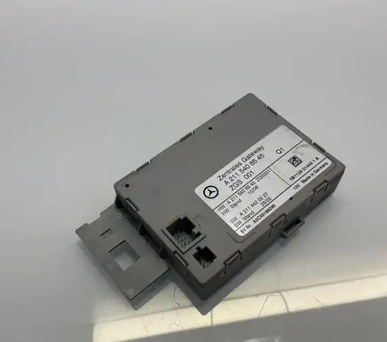 Mercedes-Benz E W211 Gateway control module A2115408545 A2115408345 A2114420027