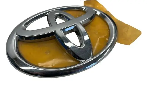 Toyota Hilux VIII Manufacturer badge logo/emblem 