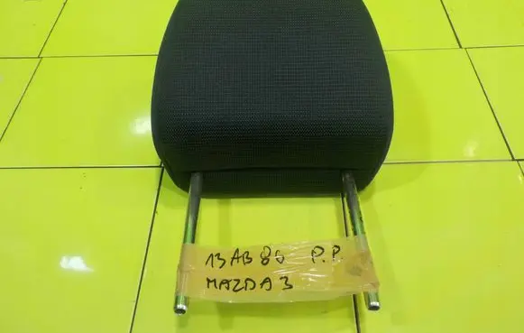 Mazda 3 II Front seat headrest PRZOD