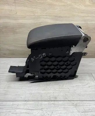 Volkswagen Golf Plus Armrest 5M0864207F 960190C 1190857