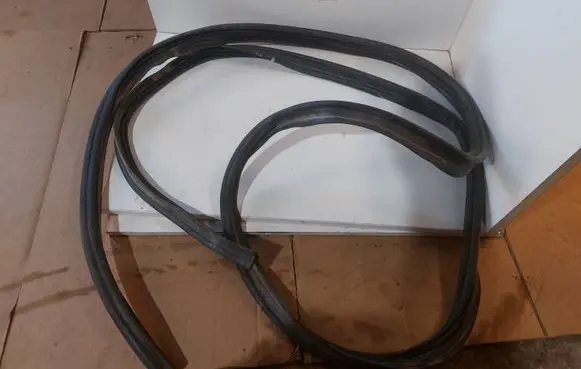 Audi A7 S7 4G Trunk rubber seal (body) 4G8827705A