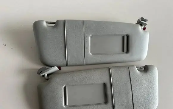 BMW 5 E60 E61 Sun visor 7066650 20102006223