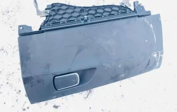BMW 1 F20 F21 Glove box