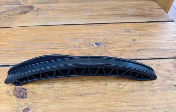 Skoda Fabia Mk2 (5J) Slide rail for timing chain 03C109509P