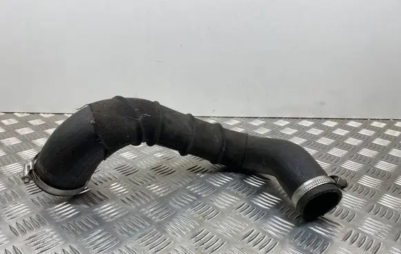 Ford Escape III Intercooler hose/pipe CV616K863DJ