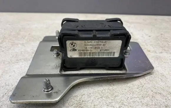 BMW 1 E81 E87 ESP acceleration yaw rate sensor 6762769