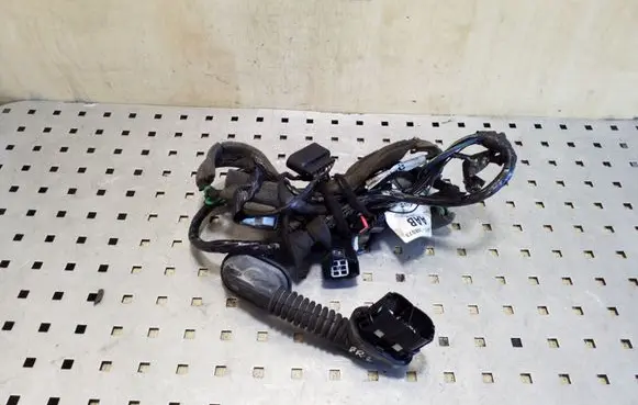 Ford Focus Front door wiring loom BV6T14E073