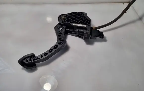 Clutch pedal
