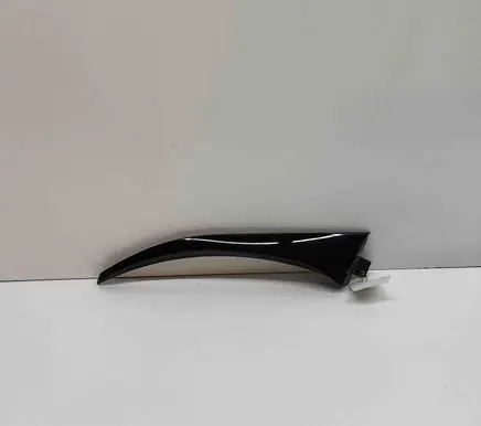 Maserati Levante Centre console side trim rear 670040709