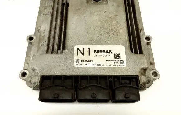 Nissan X-Trail T31 Engine control unit/module 237103UH7A