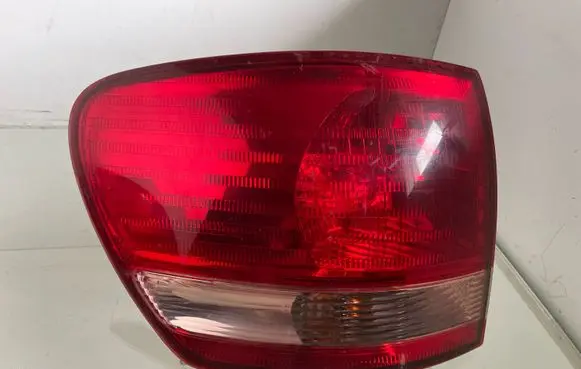 Toyota Avensis Verso Rear/tail lights 4435 7652