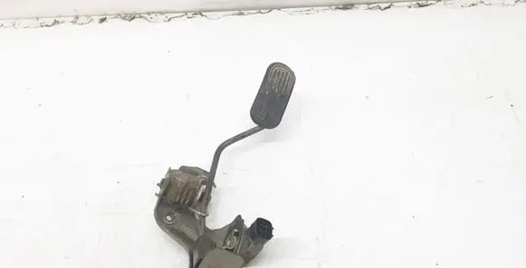 Toyota Avensis Verso Accelerator throttle pedal