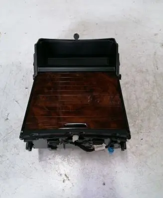 Cup holder front