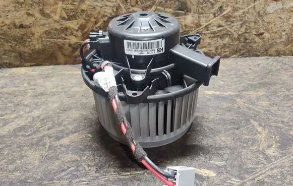 Chevrolet Cruze Heater fan/blower A121160611 5242710201