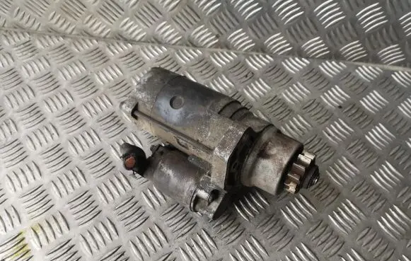 Nissan Almera Tino Starter motor 23300WD001 M008T71371