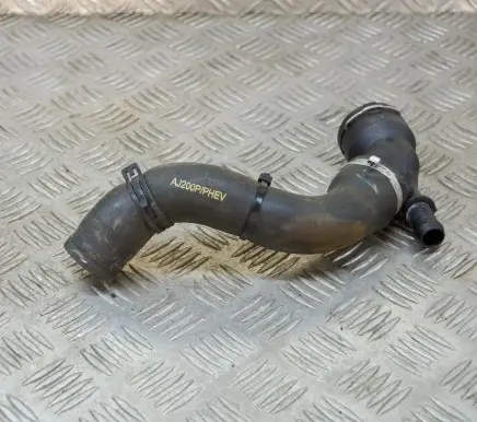 Land Rover Range Rover Sport L494 Engine coolant pipe/hose