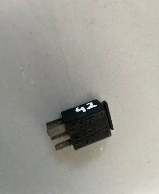 Audi A6 S6 C6 4F Other relay 7M0951255C