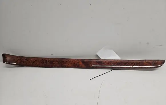 Audi A4 S4 B6 8E 8H Front door trim bar 8E0867410