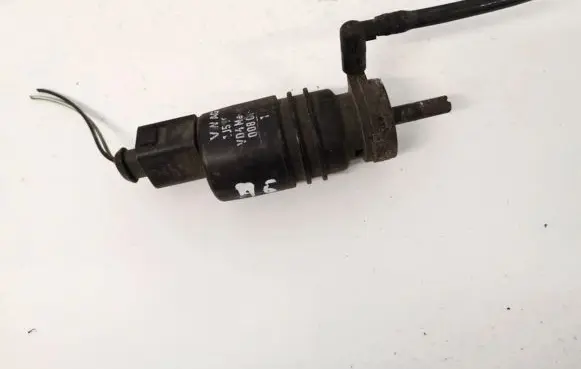 Skoda Octavia Mk1 (1U) Windscreen/windshield washer pump 1J5955651
