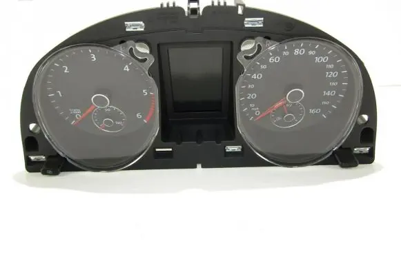 Volkswagen PASSAT B7 Speedometer (instrument cluster) 3AA920970A