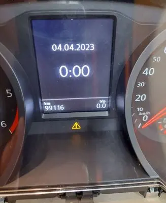 Speedometer (instrument cluster)