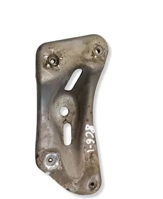 Skoda Yeti (5L) Fender mounting bracket 