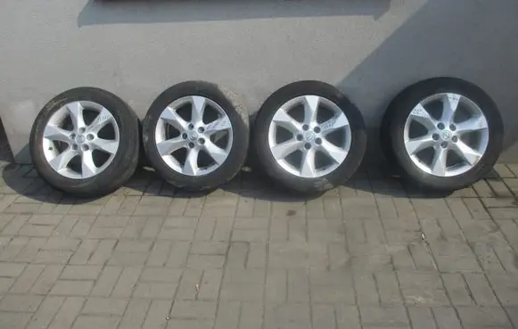Nissan Juke I F15 R17 alloy rim 