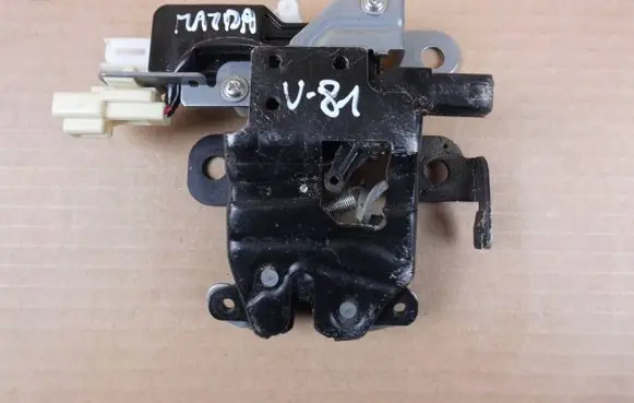 Mazda MX-5 ND Tailgate lock latch N24356820