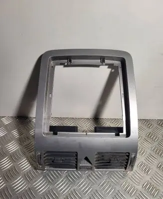 Volkswagen Touran I Dash center air vent grill 1T1819728C