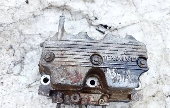 Subaru Forester SF Engine head 
