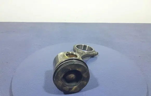 Audi A6 Allroad C6 Piston 