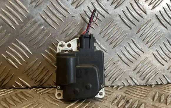 Nissan Pathfinder R51 Air flap motor/actuator vp5neh19e616eb