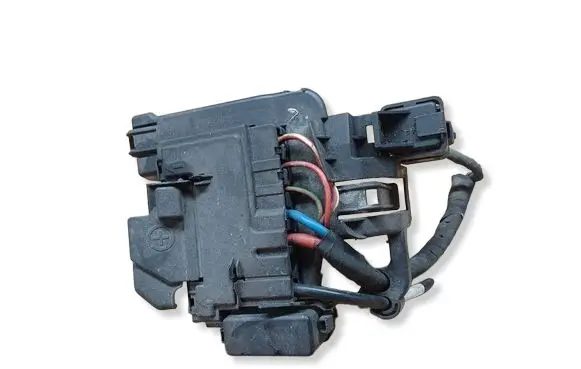 Volkswagen Polo V 6R Fuse module 6R0937550A