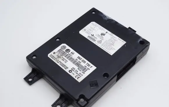 Volkswagen Golf VI Bluetooth control unit module 5K0035730F