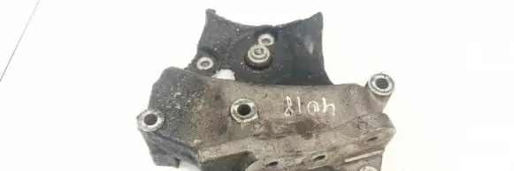 Opel Vectra C Engine mounting bracket 55210530 B813