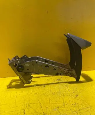 Opel Zafira B Handbrake/parking brake lever assembly 13173080
