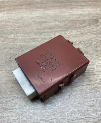 Toyota Yaris Door control unit/module 859800D060 0515003910