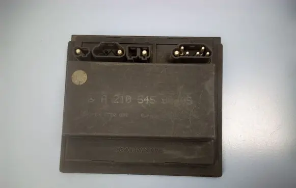 Mercedes-Benz E W210 Other control units/modules A2105450005 898780000
