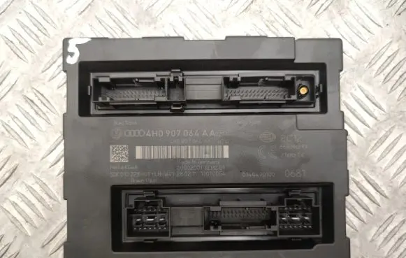 Audi A8 S8 D4 4H Central body control module 4H0907064AA