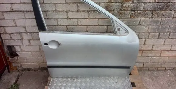 Seat Toledo II (1M) Front door
