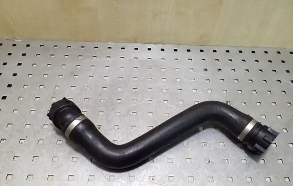 BMW 5 F10 F11 Engine coolant pipe/hose