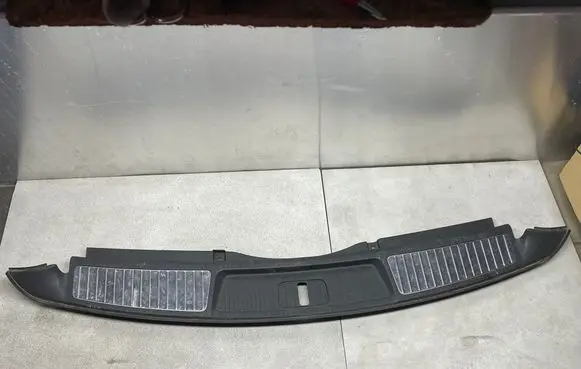 Opel Insignia A Trunk/boot sill cover protection 13222434