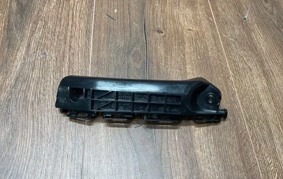 Toyota Yaris Front bumper mounting bracket 525360D090